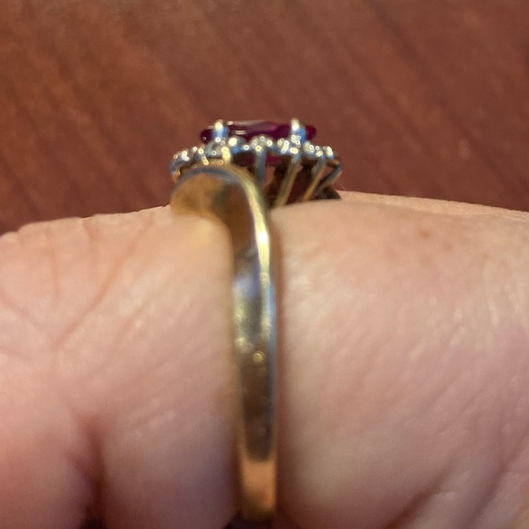 Antique 10k Yellow Gold Ruby & Diamond Ring - Picture 3 of 8